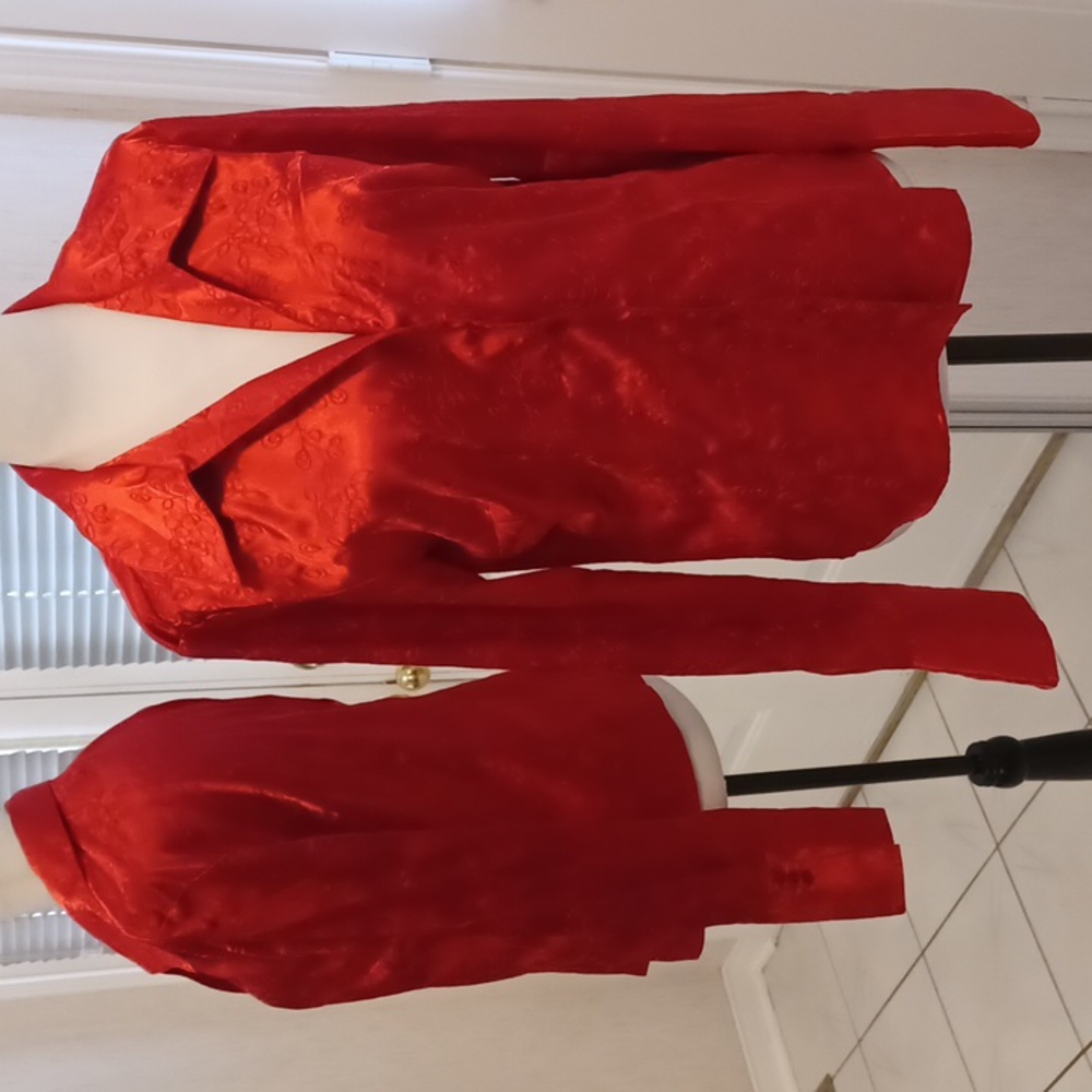 4/$60 Red Silky Floral Blouse - Size Large
